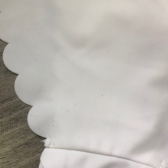 3/$25Atmosphere bikini white scalloped triangle - Picture 8 of 8